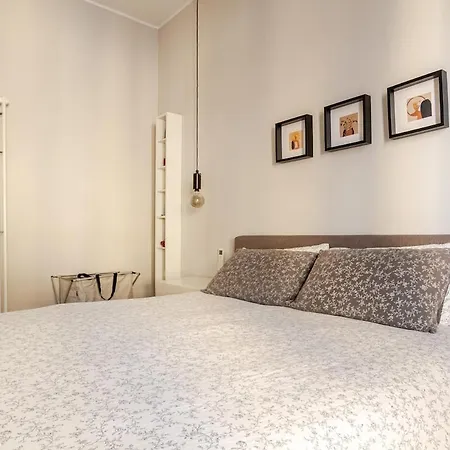 Montenero In Porta Romana, Centro Milano